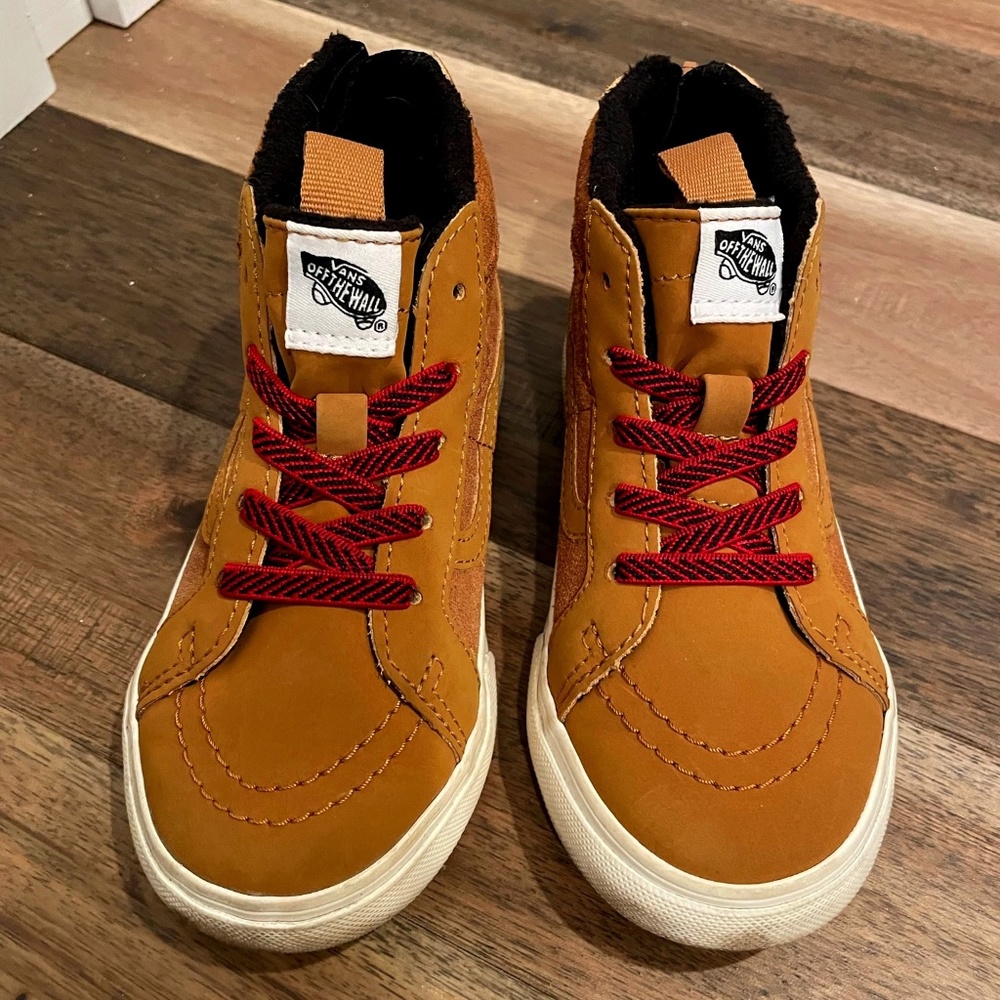 Vans MTE toddler boots